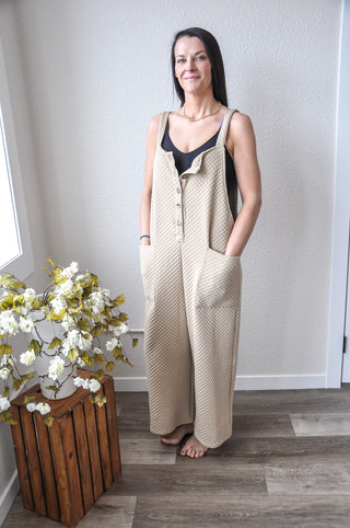 Textured Sleeveless Jumpsuit