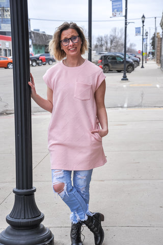 Textured Sleeveless Mini Dress w/Pocket