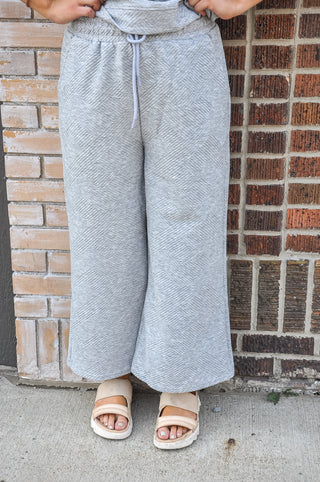 Textured Soft Cropped Wide Pants