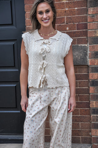 Tie Front Collared Fine Knit Top