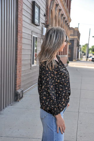 Y Split Button Neck Floral Top