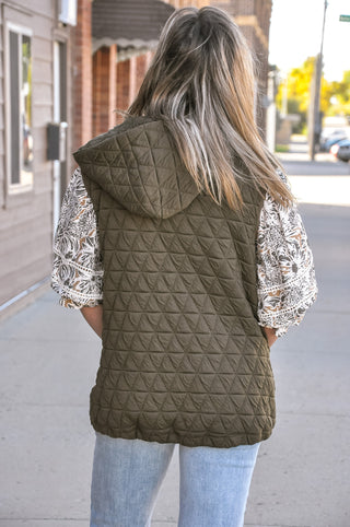 Zip Up Hooded Quilt Vest