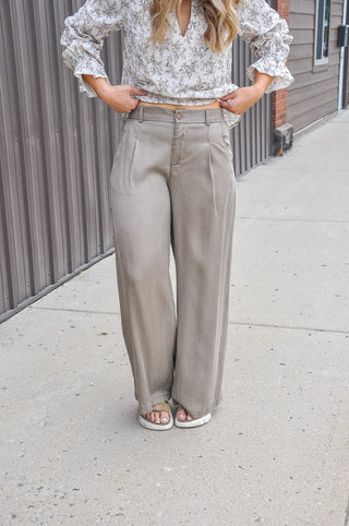 Zipper Front Pleated Wide Leg Pants