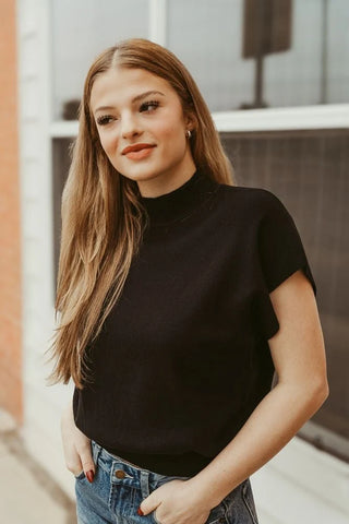 Mock Neck Short Sleeve Knit Top