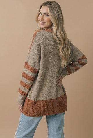 Caramel Taupe Curvy Stripe Popcorn V-Neck Cardigan