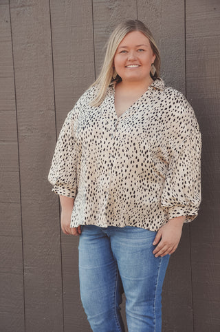 Dotted Curvy Blouse | JQ Clothing Co.