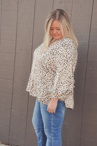 Dotted Curvy Blouse | JQ Clothing Co.