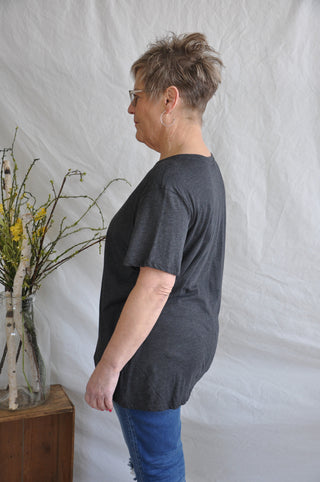 Lisa Curvy Basic Tee Charcoal | JQ Clothing Co.