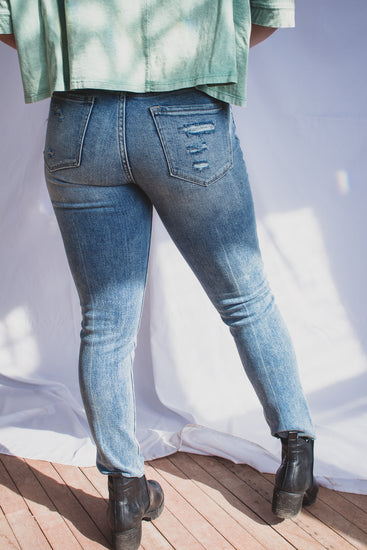 Kancan Brooklyn High Rise Skinny/Straight Jean | JQ Clothing Co.